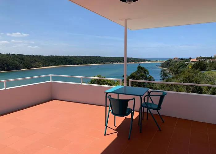 Casa No Rio - River House